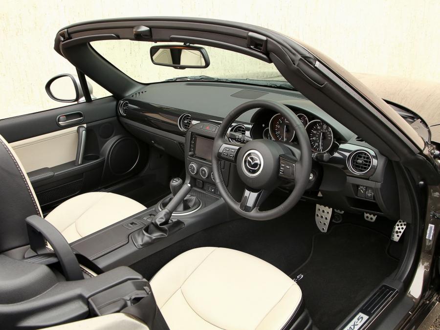  Mazda MX-5 Roadster-Coupe Sport Venture 2014 года  (фото 14 из 24)